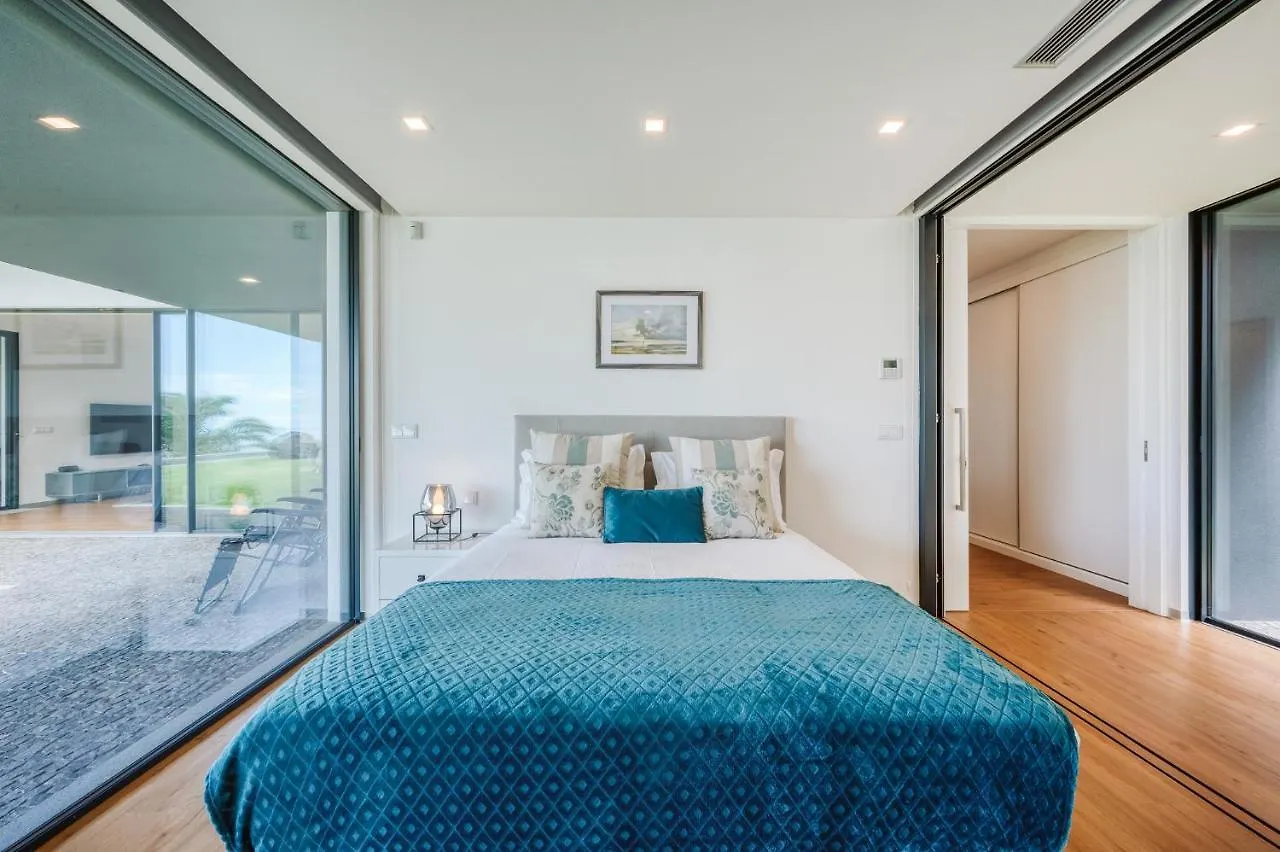 Vila Aguarelas With Pool By Stay Madeira Island Arco da Calheta  Villa Arco da Calheta (Madeira)
