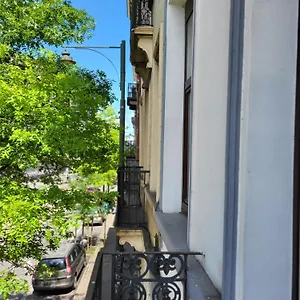 https://appart-bruxelles-midi-station.brusselshotelsbook.com