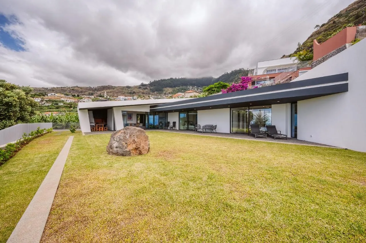 Vila Aguarelas With Pool By Stay Madeira Island Arco da Calheta